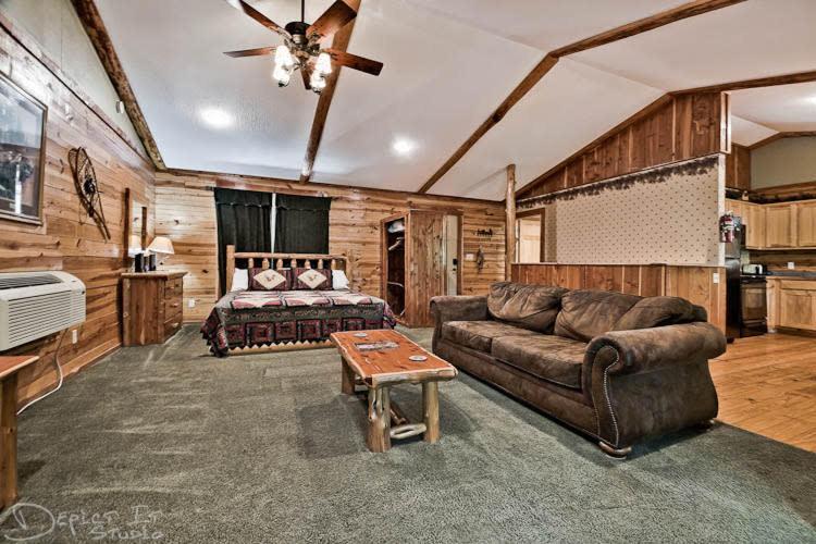 ユリーカ・スプリングス Secluded Cabin In The Woods! 1 Storyヴィラ エクステリア 写真